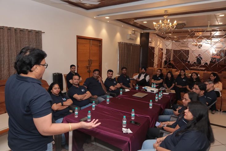 Where Vision Found the Sea